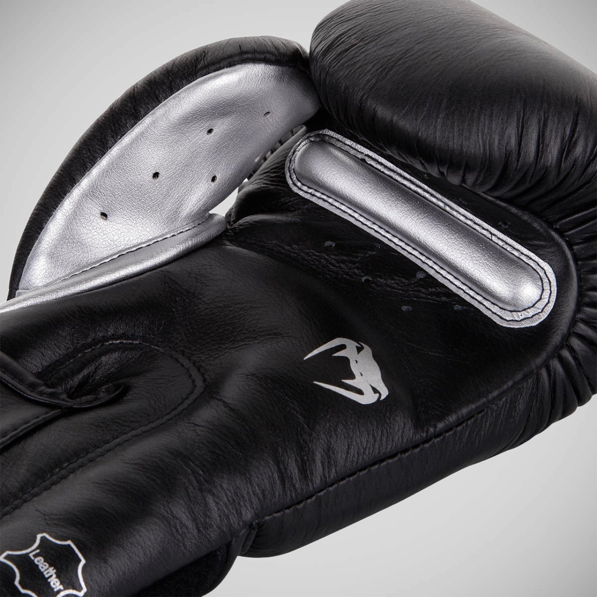 Black/Silver Venum Giant 3.0 Boxing Gloves