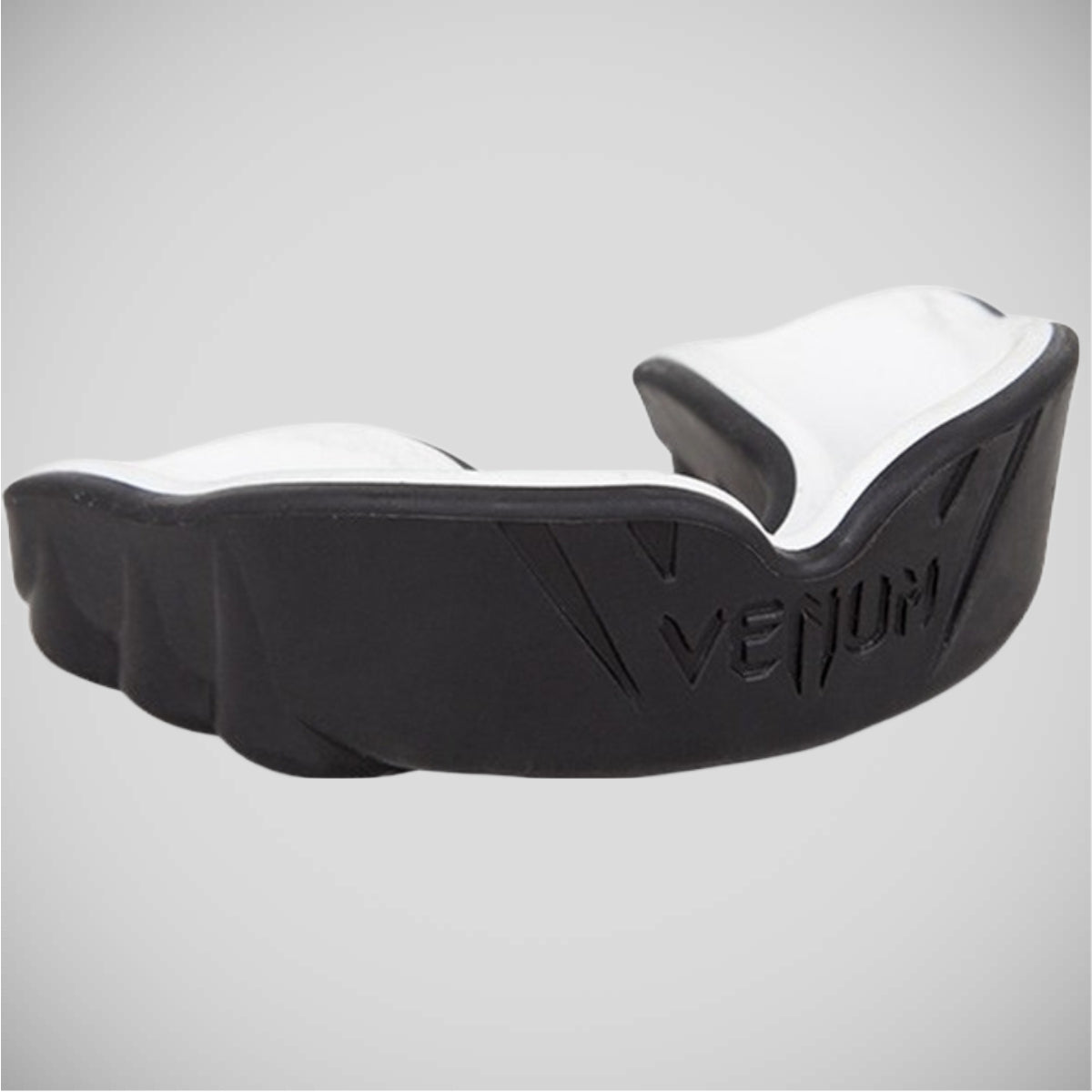 Black/White Venum Challenger Mouthguard