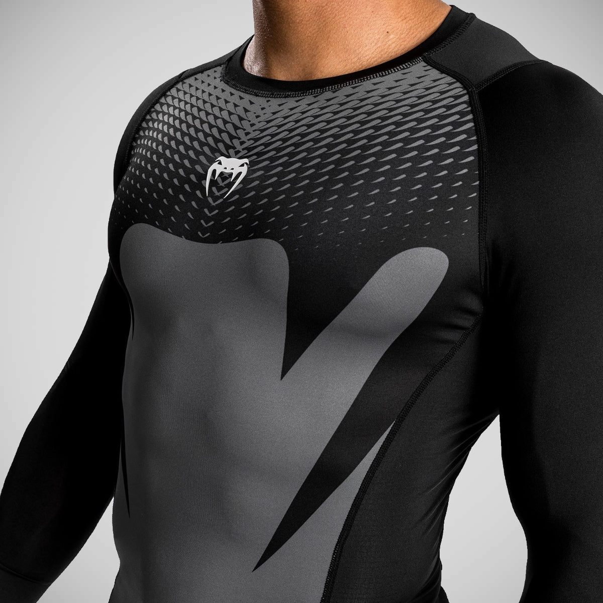 Venum Attack Long Sleeve Rash Guard Black/Grey