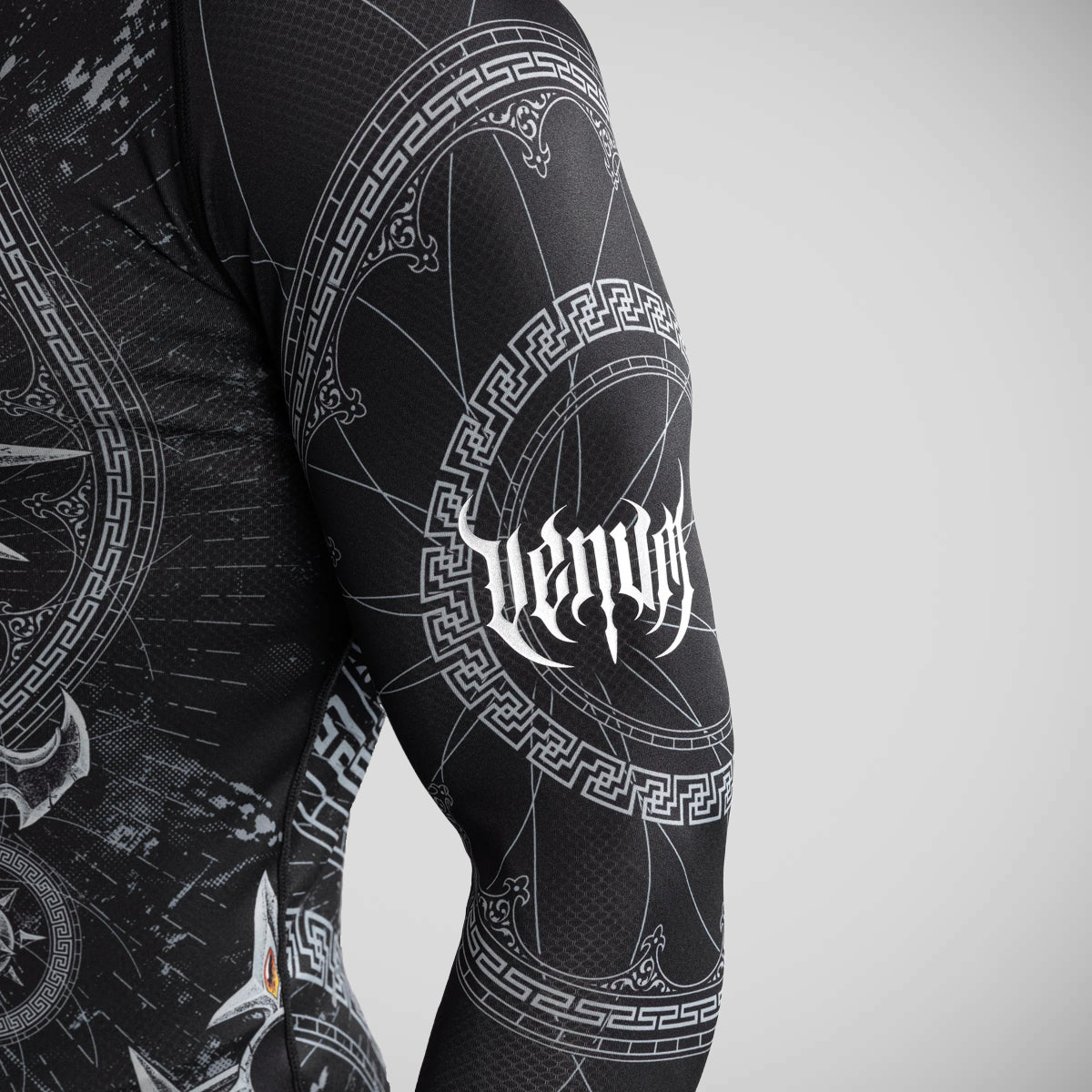 Venum Gladiator 5.0 Long Sleeve Rash Guard Black/Silver