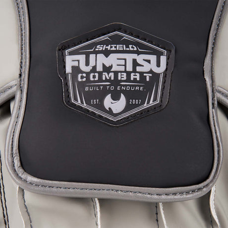 Fumetsu Shield Focus Mitts Grey-Black